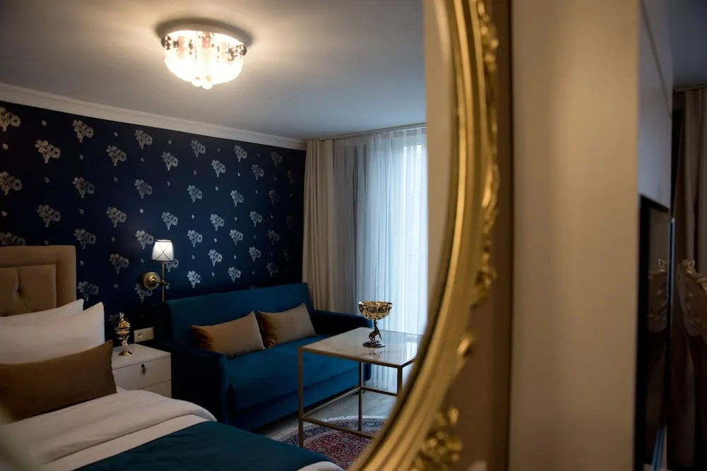 Deluxe Tek Büyük Yataklı Oda