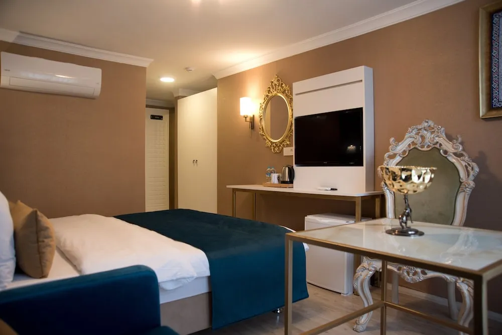 Deluxe Tek Büyük Yataklı Oda