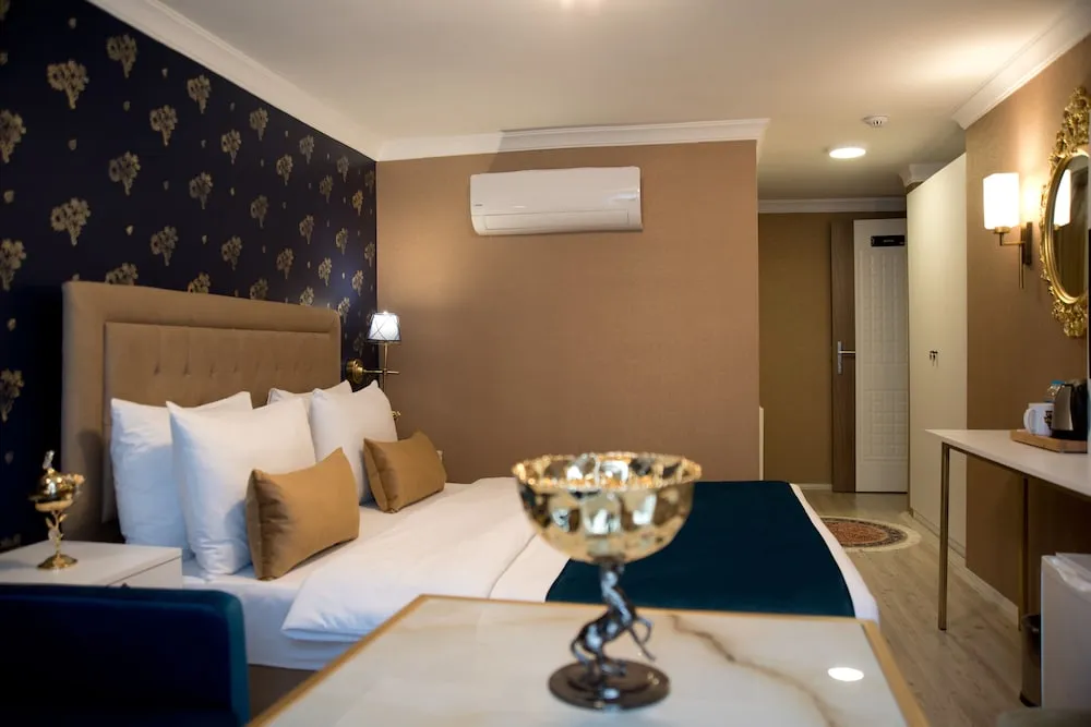 Deluxe Tek Büyük Yataklı Oda