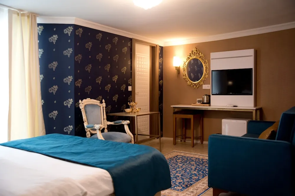 Deluxe Tek Büyük Yataklı Oda