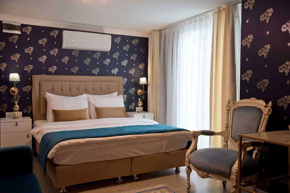 Deluxe Tek Büyük Yataklı Oda