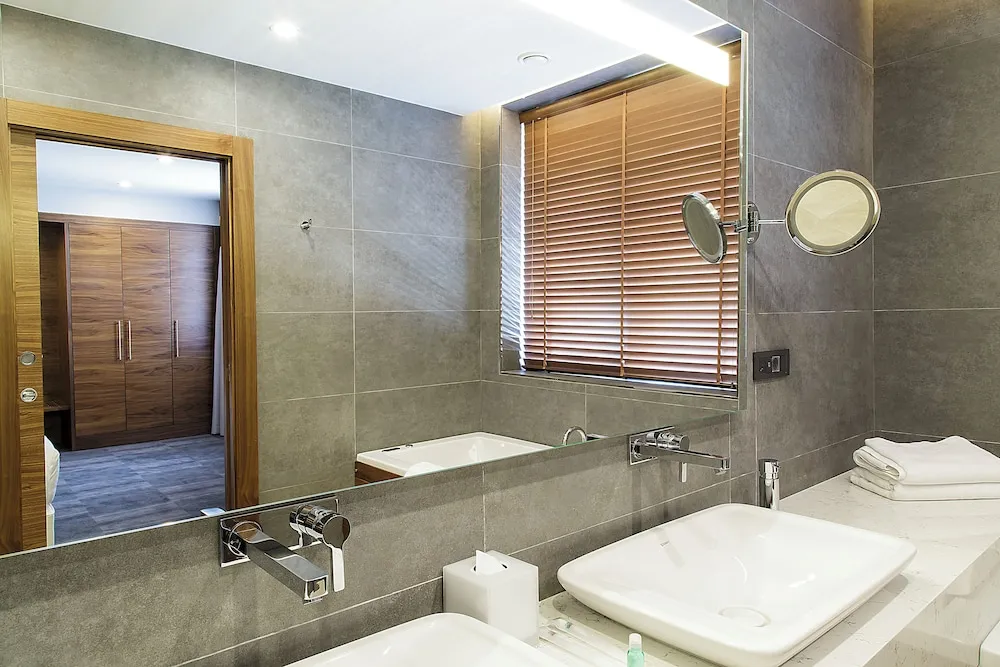 Selection King Suite