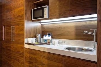 Bof Hotels Business