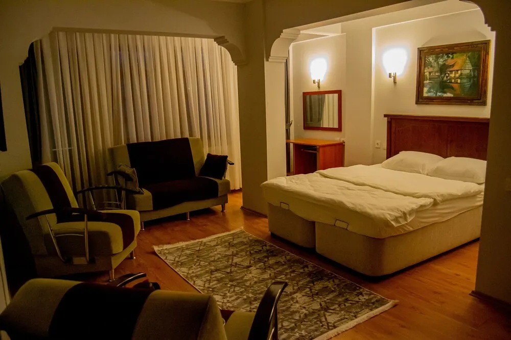 Deluxe Tek Büyük Yataklı Oda