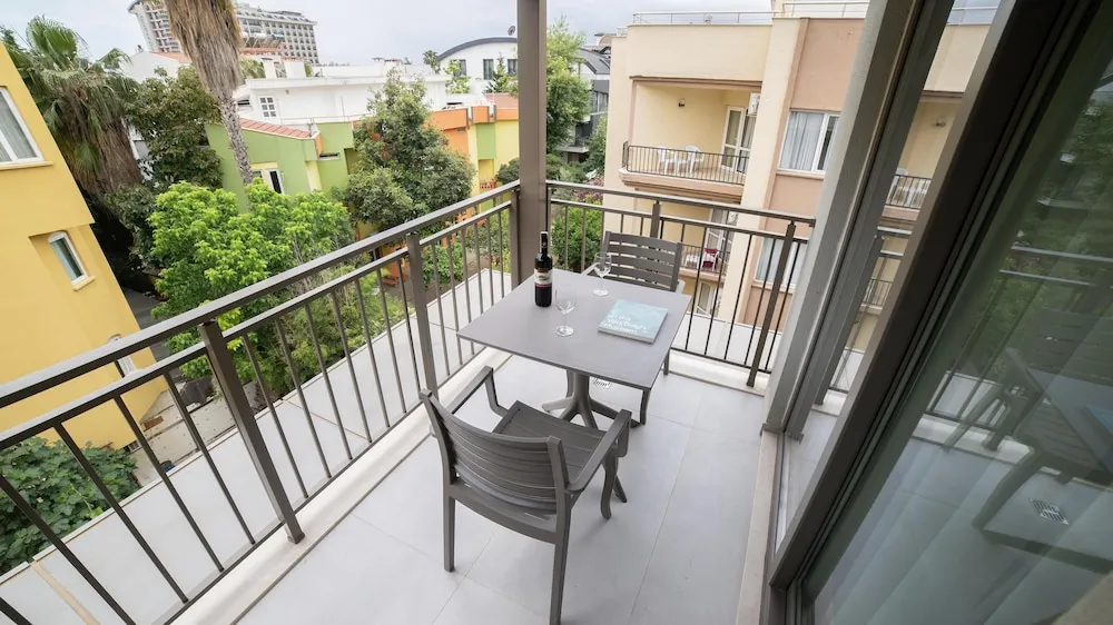 Comfort Süit, Balkon