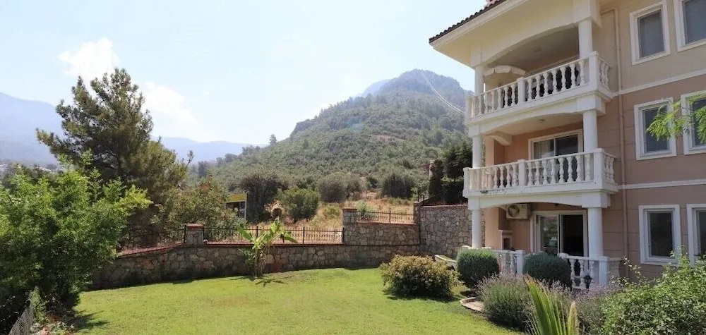 Bahçe