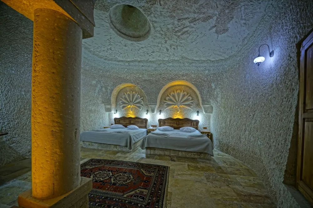 Luxury Cave Suite