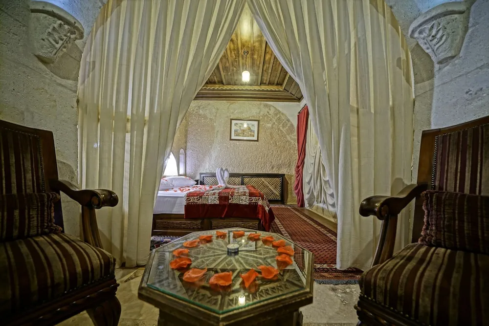 Luxury Cave Suite
