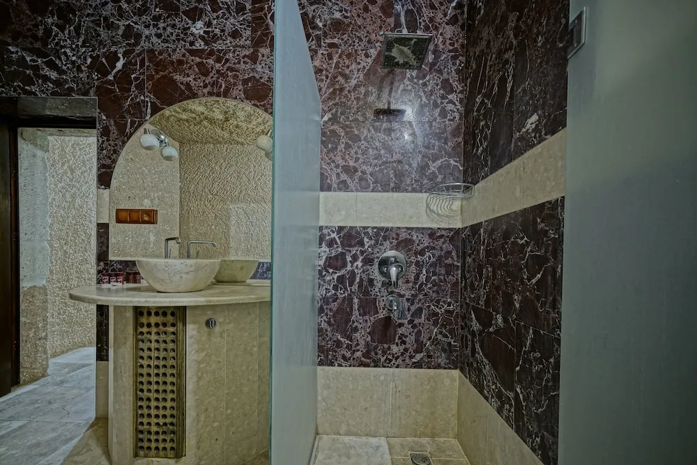 Luxury Cave Suite