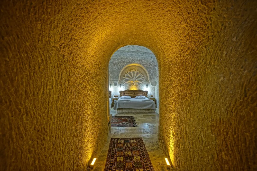 Luxury Cave Suite