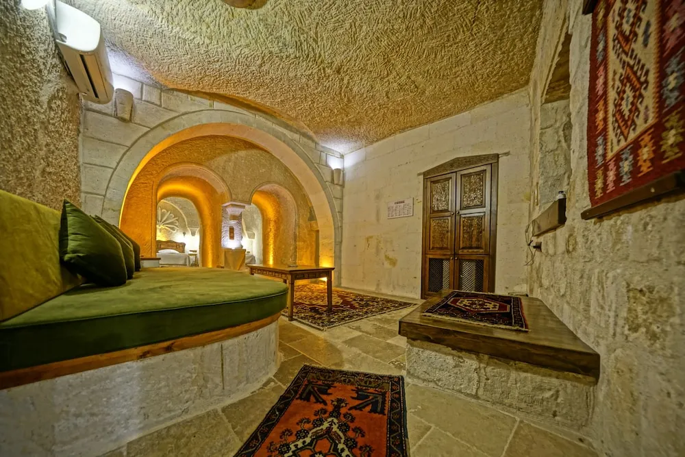 Luxury Cave Suite