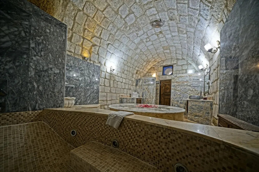 Premium King Cave Suite With Turkish Bath