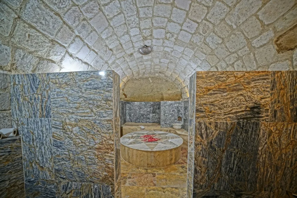 Premium King Cave Suite With Turkish Bath