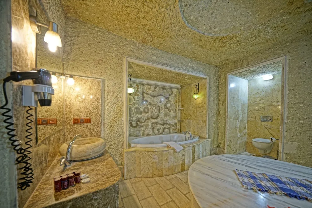 Luxury Cave Suite with Turkish Bath