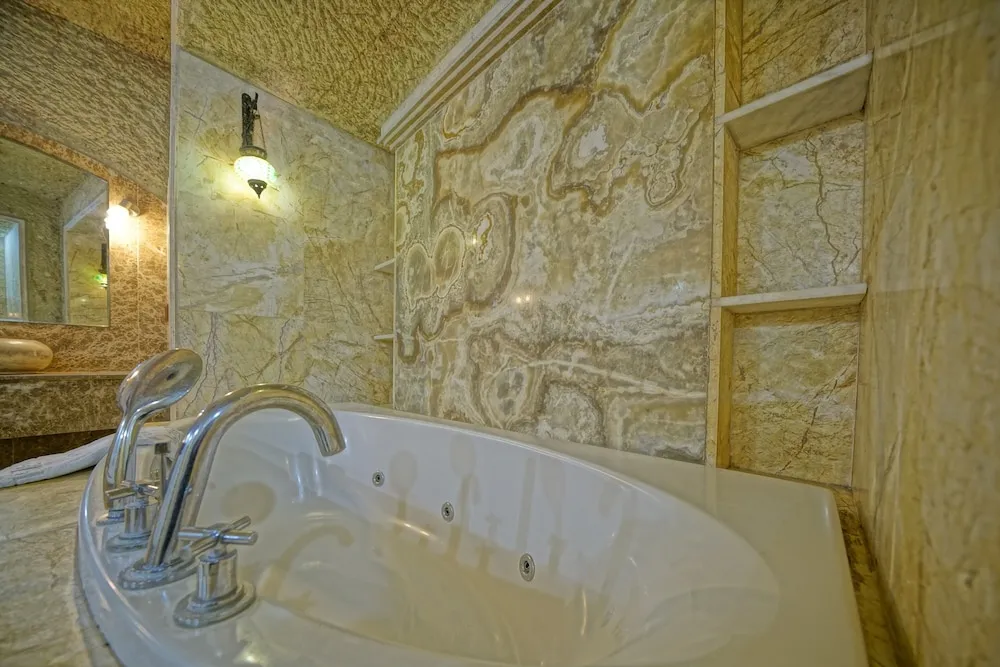Luxury Cave Suite with Turkish Bath