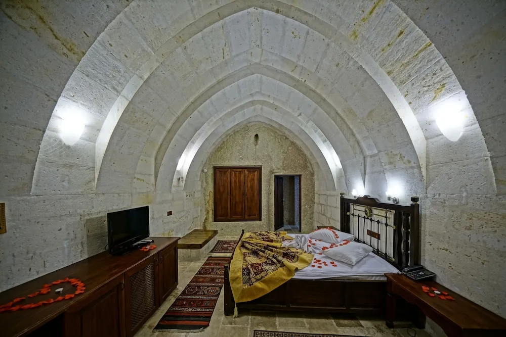 Luxury Cave Suite with Turkish Bath