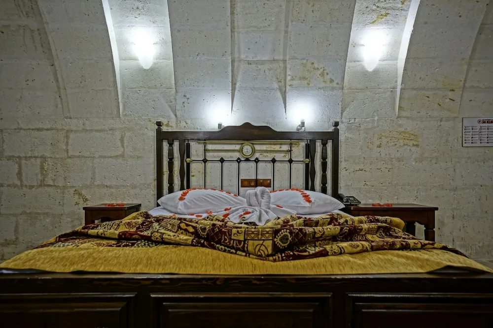 Luxury Cave Suite with Turkish Bath