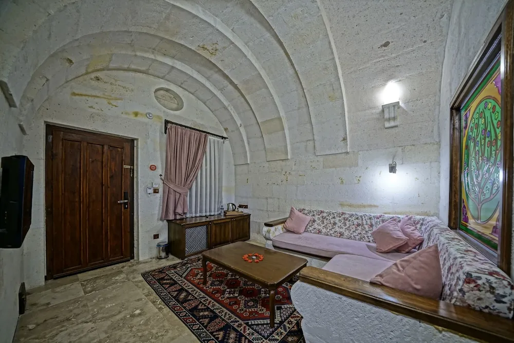 Luxury Cave Suite with Turkish Bath