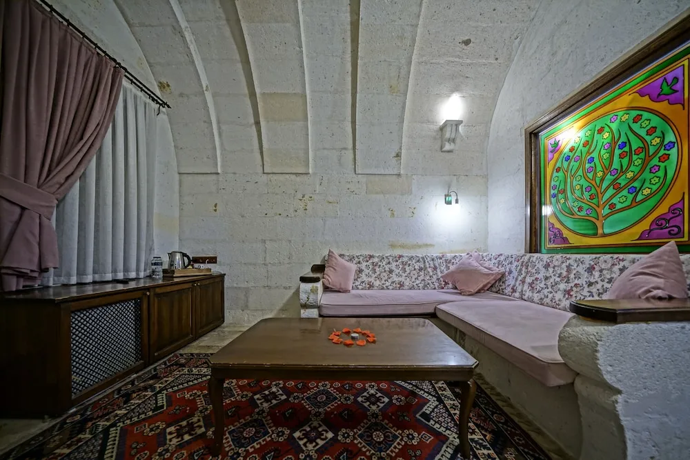 Luxury Cave Suite with Turkish Bath