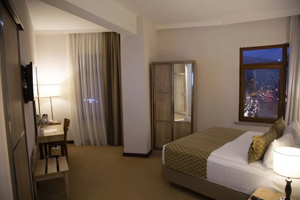 Standard Tek Büyük veya İki Ayrı Yataklı Oda