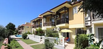 Villa RN4C by JoyLettings