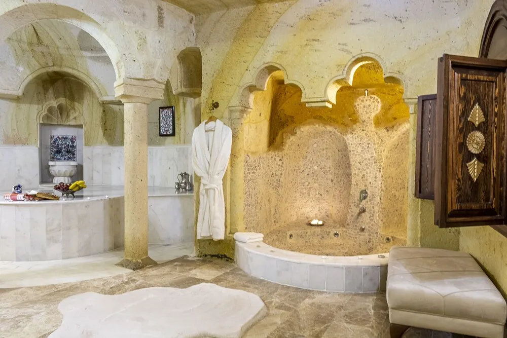 King Cave Suite