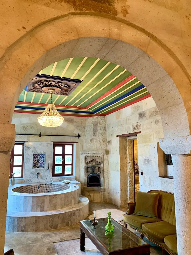 Honeymoon Oda, Sigara İçilmez, Bahçe Manzaralı