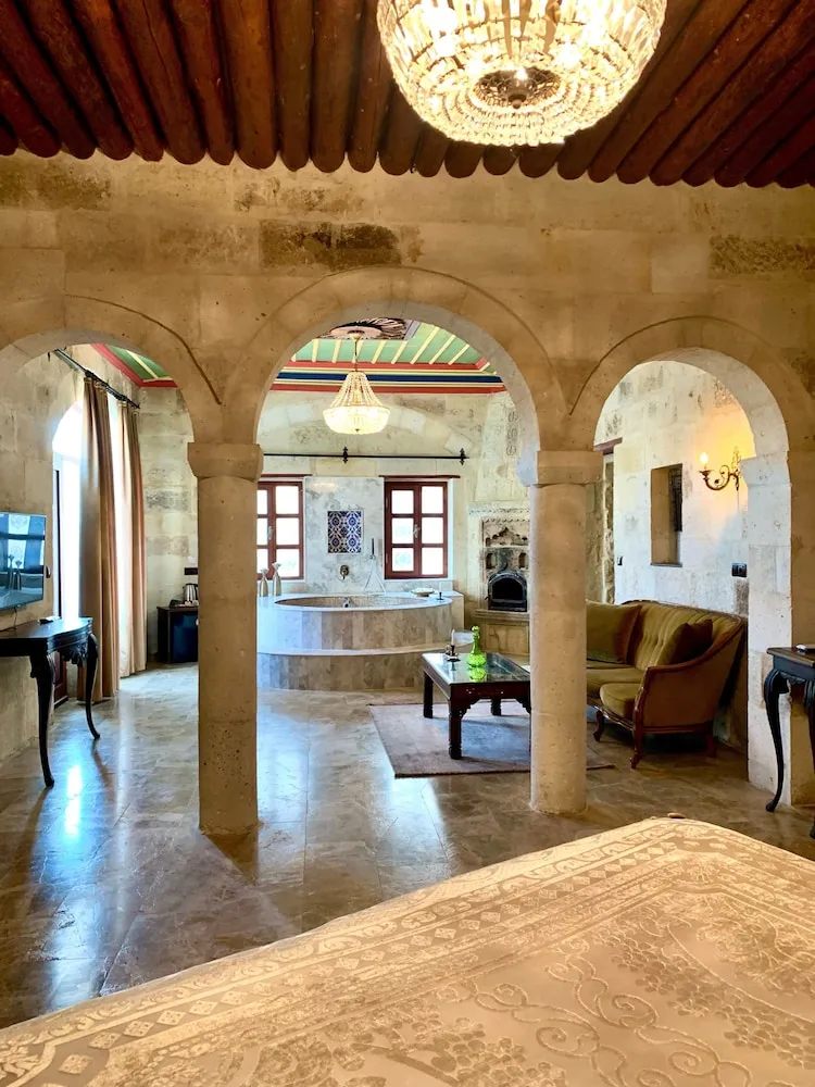 Honeymoon Oda, Sigara İçilmez, Bahçe Manzaralı