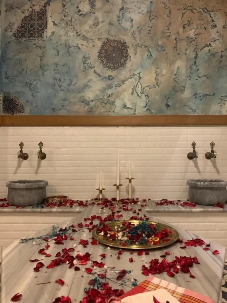 Süit, Sıcak Su Küveti