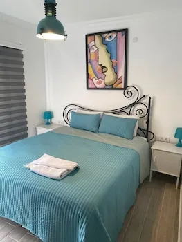 Nur Suites & Hotels