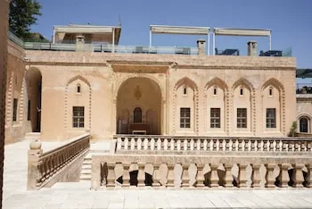 Artuklu Üniversitesi Şahtana Konağı