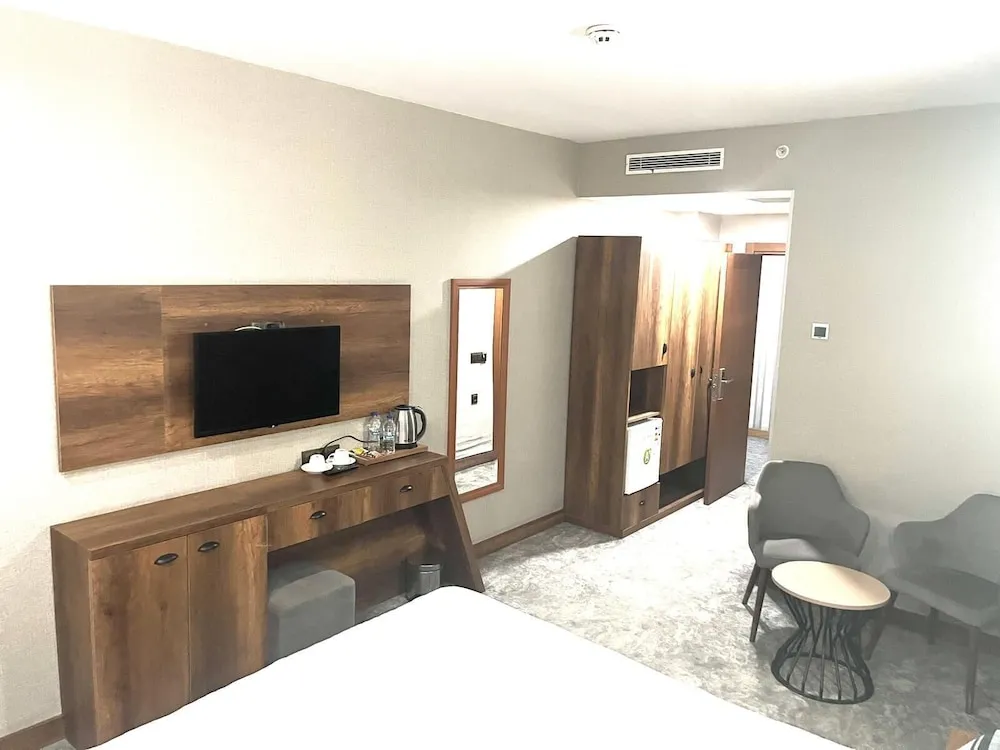 Economy Room (No Window)