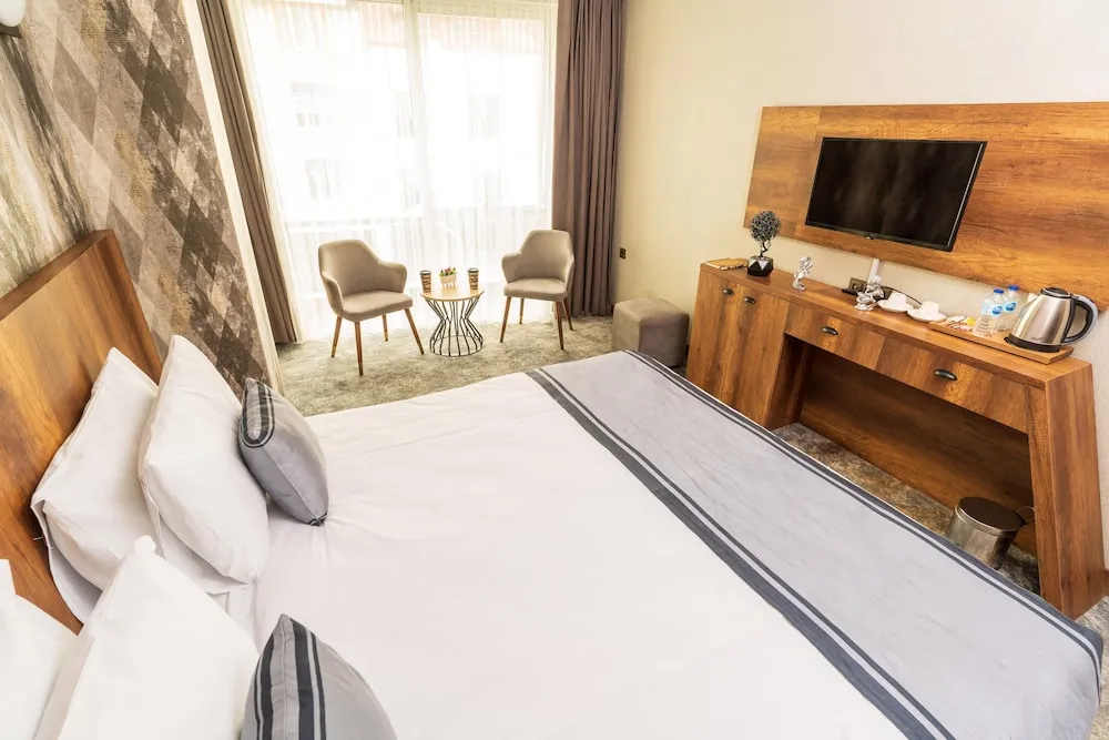 Deluxe Tek Büyük Yataklı Oda