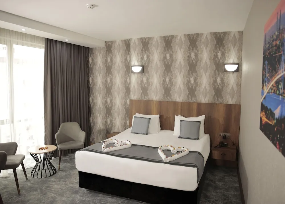 Deluxe Tek Büyük Yataklı Oda
