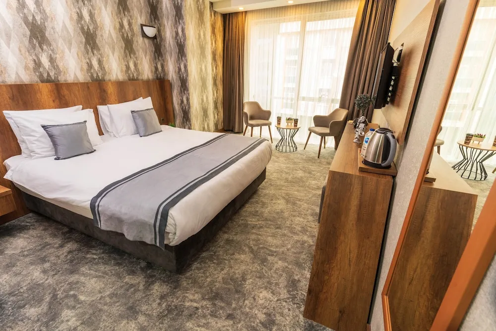 Deluxe Tek Büyük Yataklı Oda