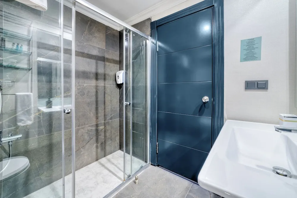 1+1 Connection Room Sea View
