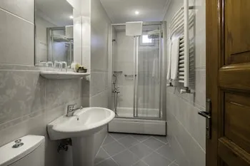 Hotel Sari Konak