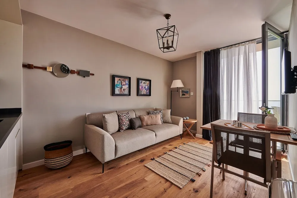 Apart Daire, Deniz Manzaralı