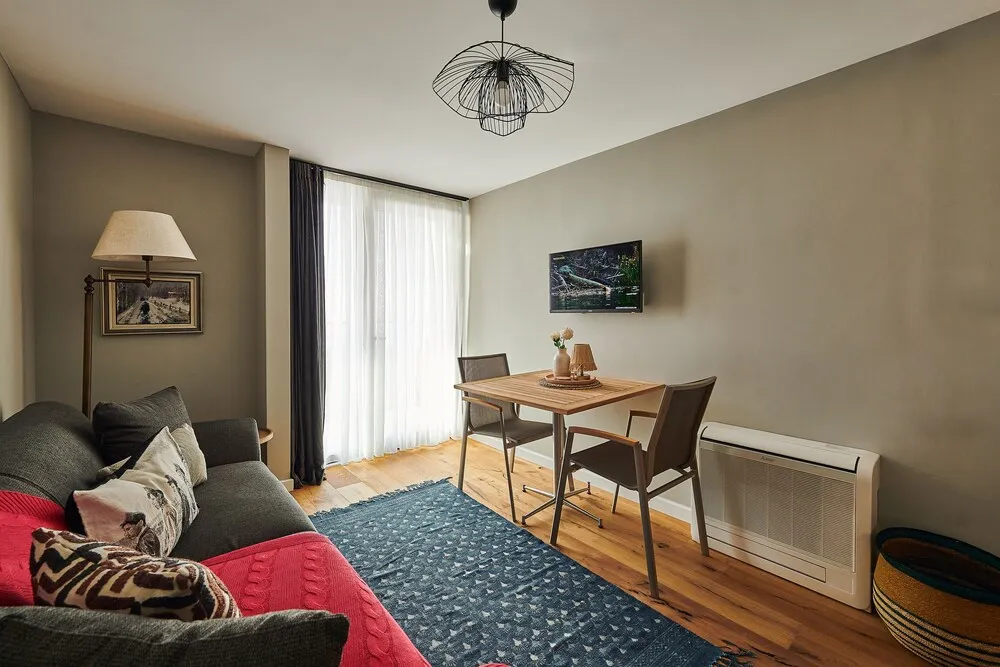 Apart Daire, Deniz Manzaralı