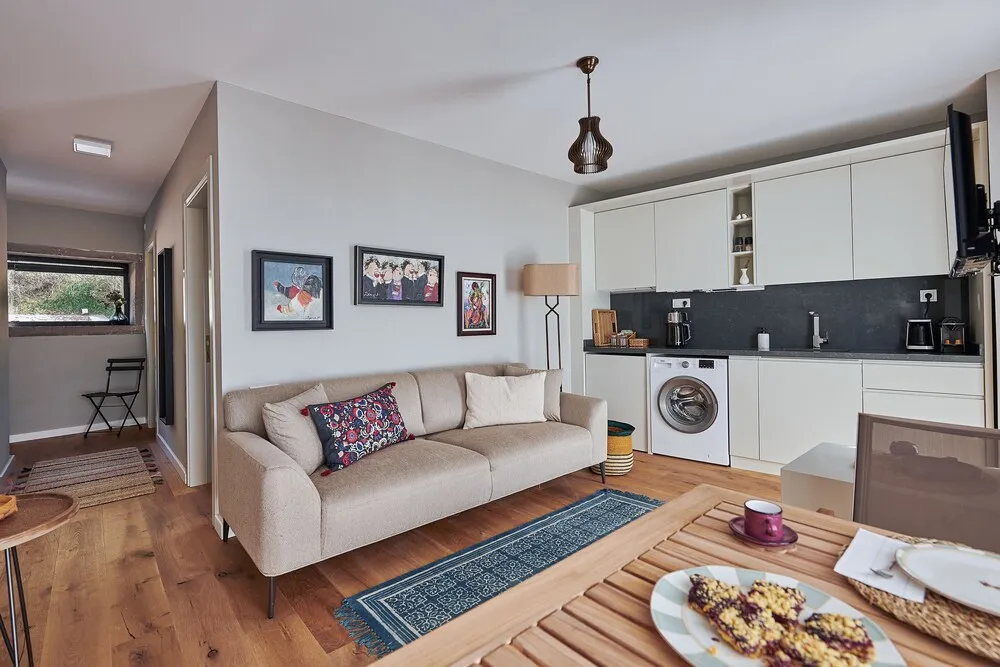 Apart Daire, Deniz Manzaralı