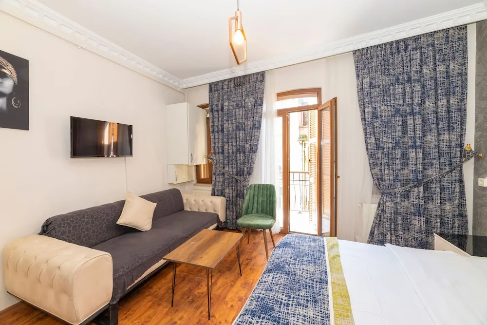 Superior Triple Room