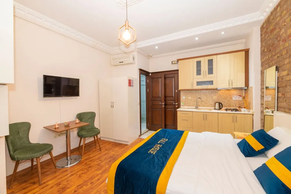 Standard Tek Büyük Yataklı Oda