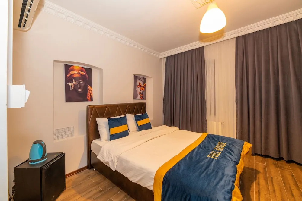 Economy Tek Büyük Yataklı Oda