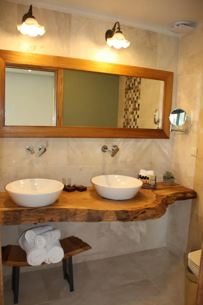 Jakuzi Suite (Garden)