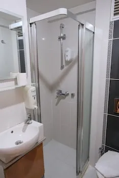 Demirci Otel