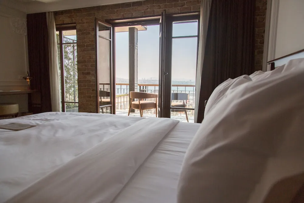 Deluxe Oda, Balkon, Deniz Manzaralı