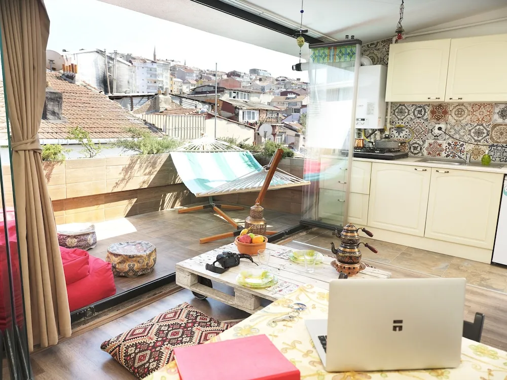 Romantic Çatı Katı (Loft), 1 Çift Kişilik Yatak, Teras, Şehir Manzaralı