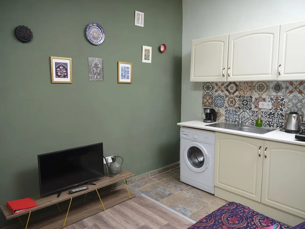 Comfort Apart Daire, 1 Çift Kişilik Yatak ve Çekyat, Mutfak, Zemin Kat