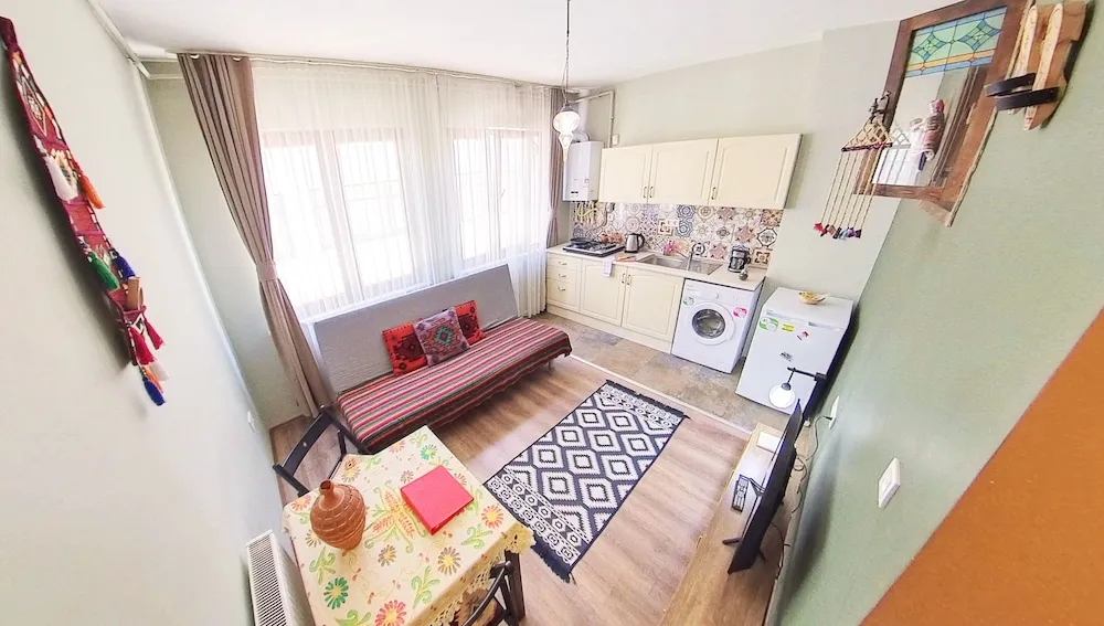 Apart Daire, 1 Çift Kişilik Yatak ve Çekyat, Mutfak