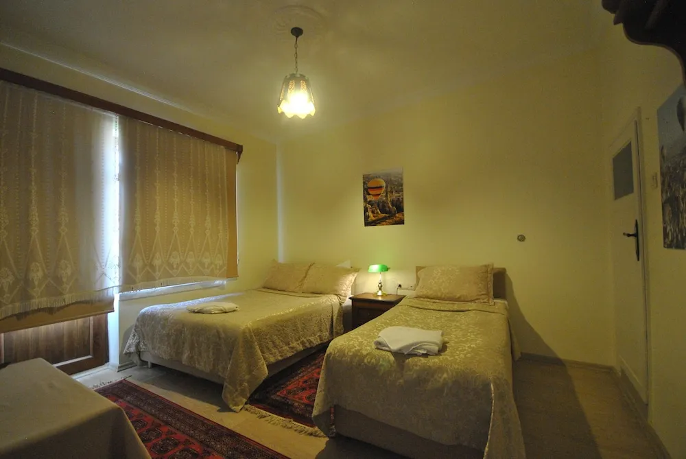 Standard Üç Kişilik Oda